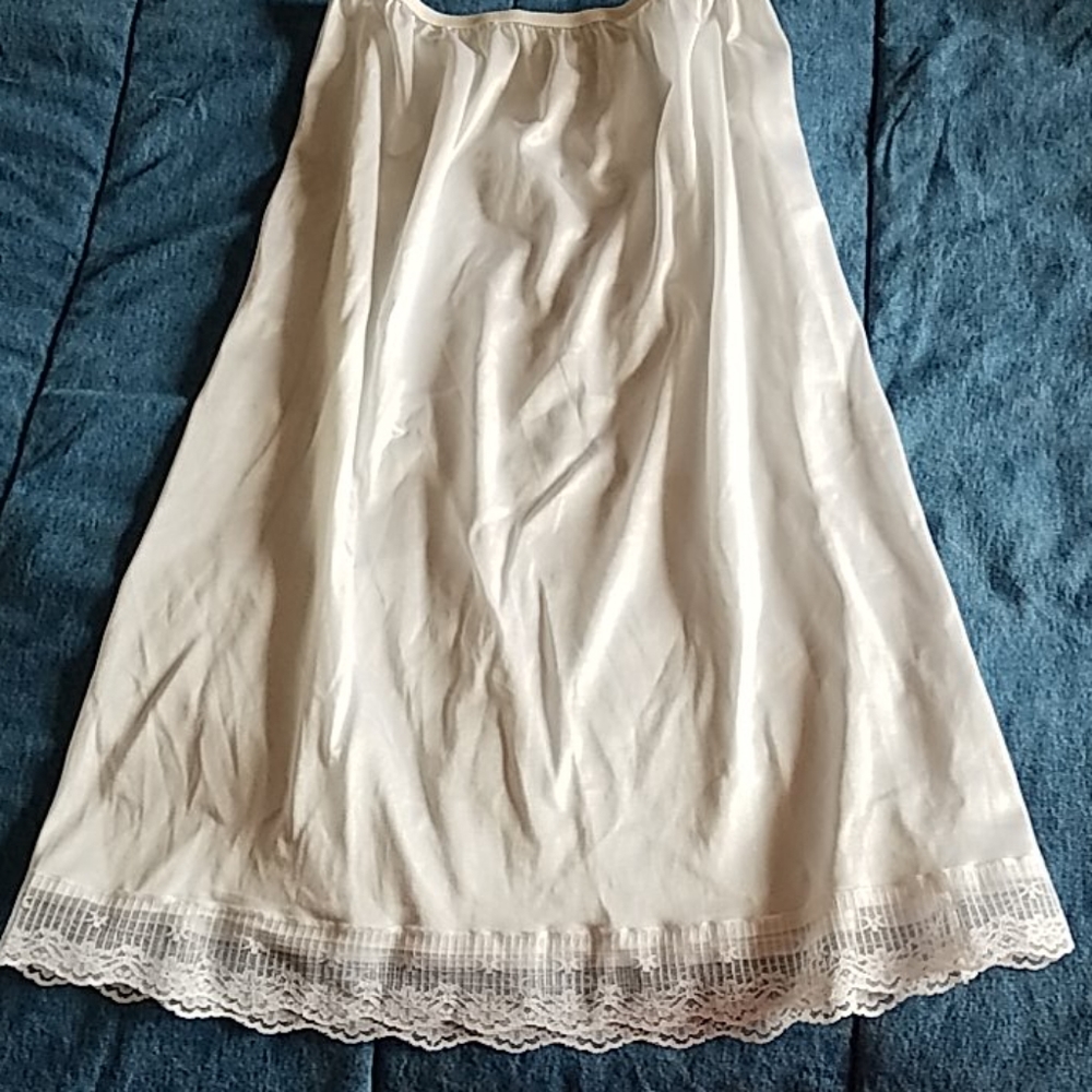 Vintage slip, circa 1989, Mervyns